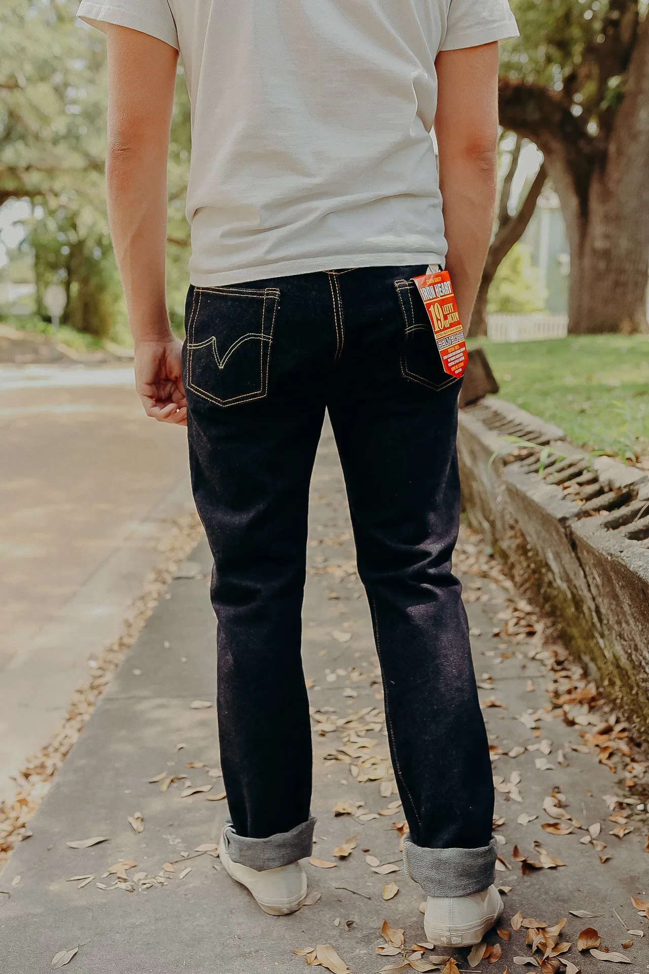 19oz Left Hand Twill Selvedge Denim Medium/High Rise Tapered Cut Jeans - Indigo IH-888S-19L