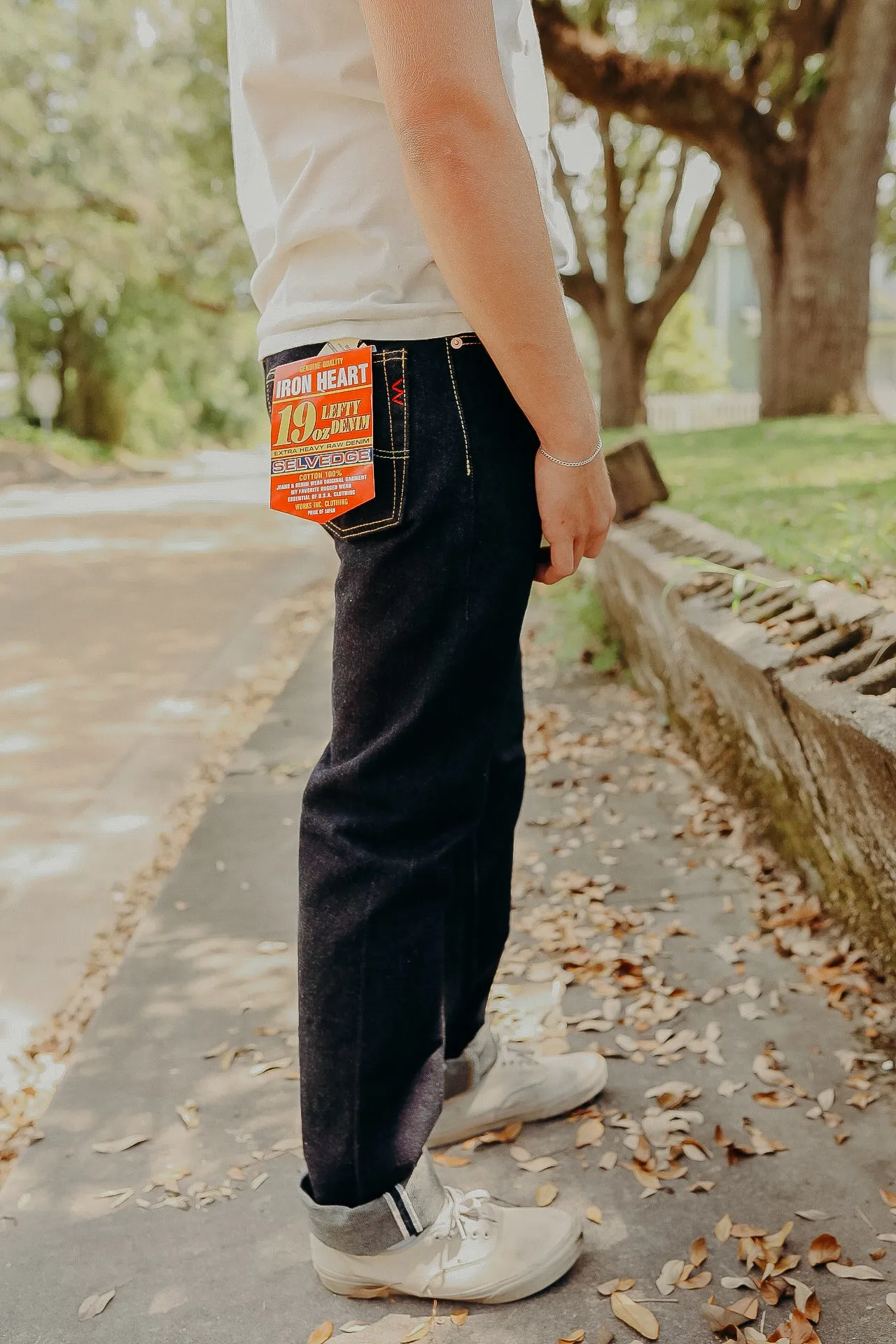 19oz Left Hand Twill Selvedge Denim Medium/High Rise Tapered Cut Jeans - Indigo IH-888S-19L