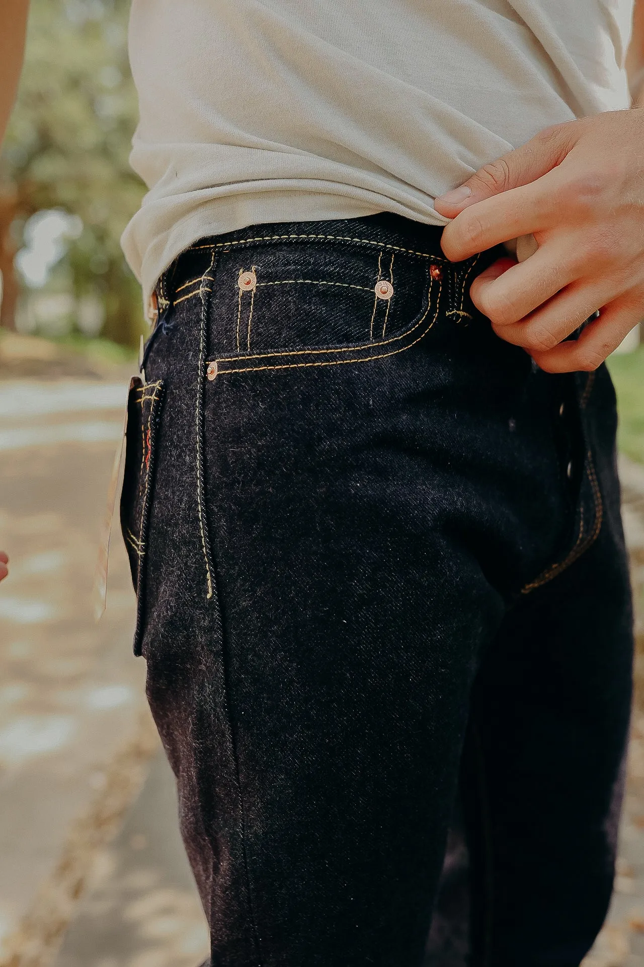 19oz Left Hand Twill Selvedge Denim Medium/High Rise Tapered Cut Jeans - Indigo IH-888S-19L