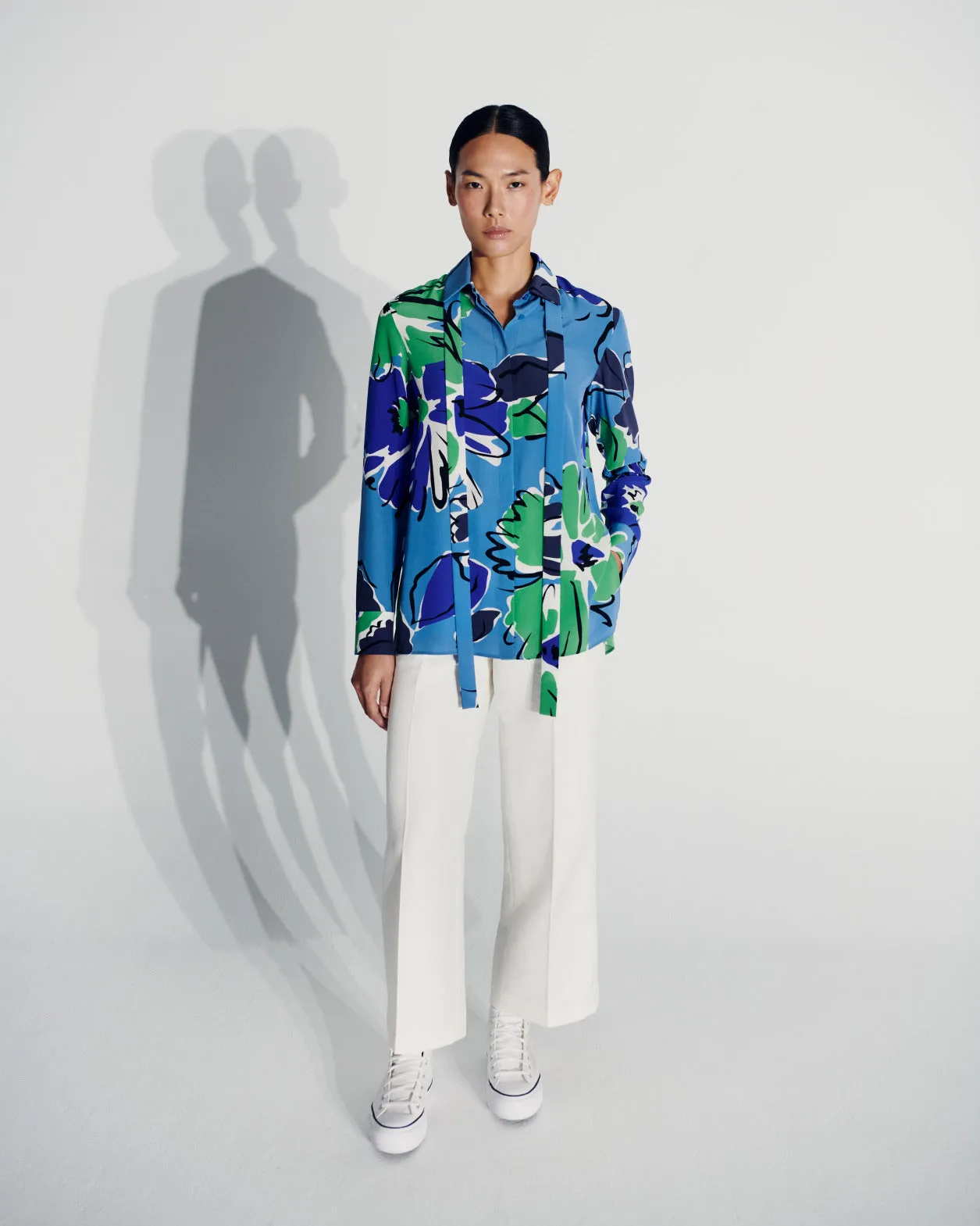 Silk Crêpe Blouse With Sketched Abraham Flower Print